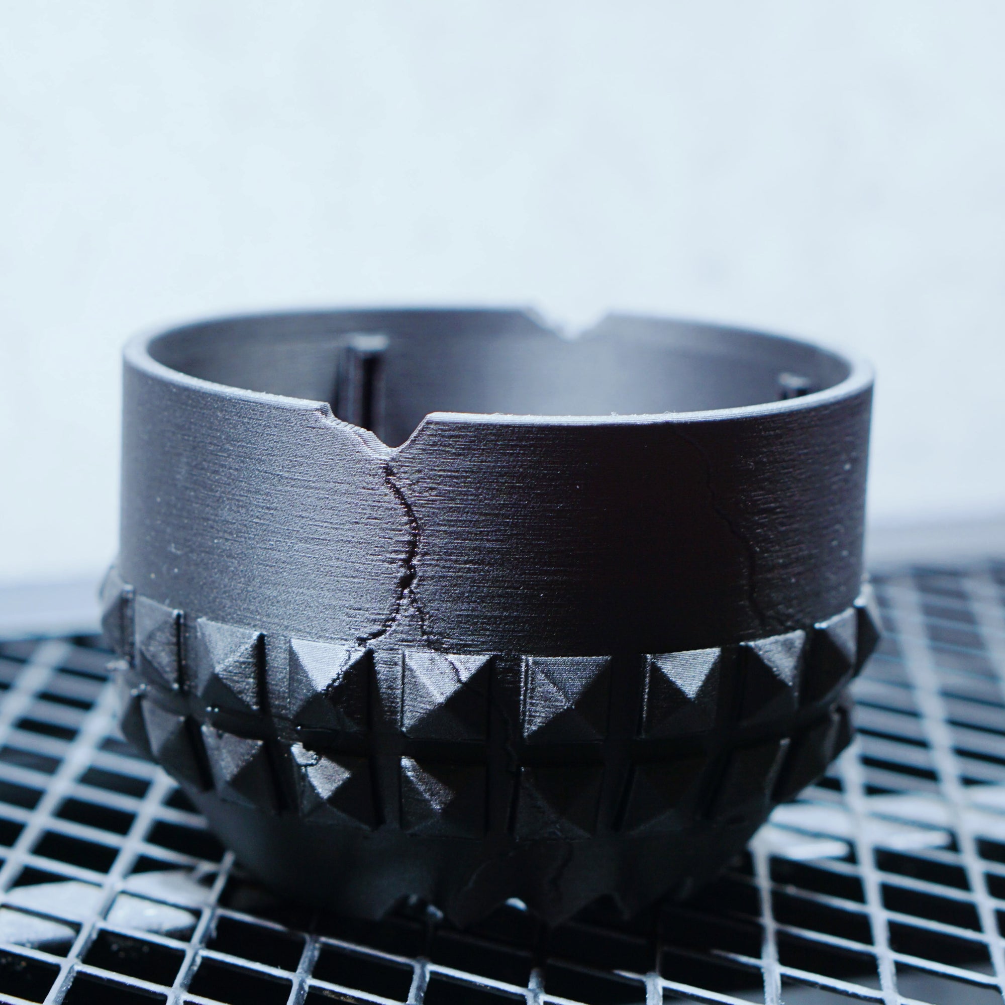 POT BROKEN STUD SIZE S（3.5号サイズ鉢）