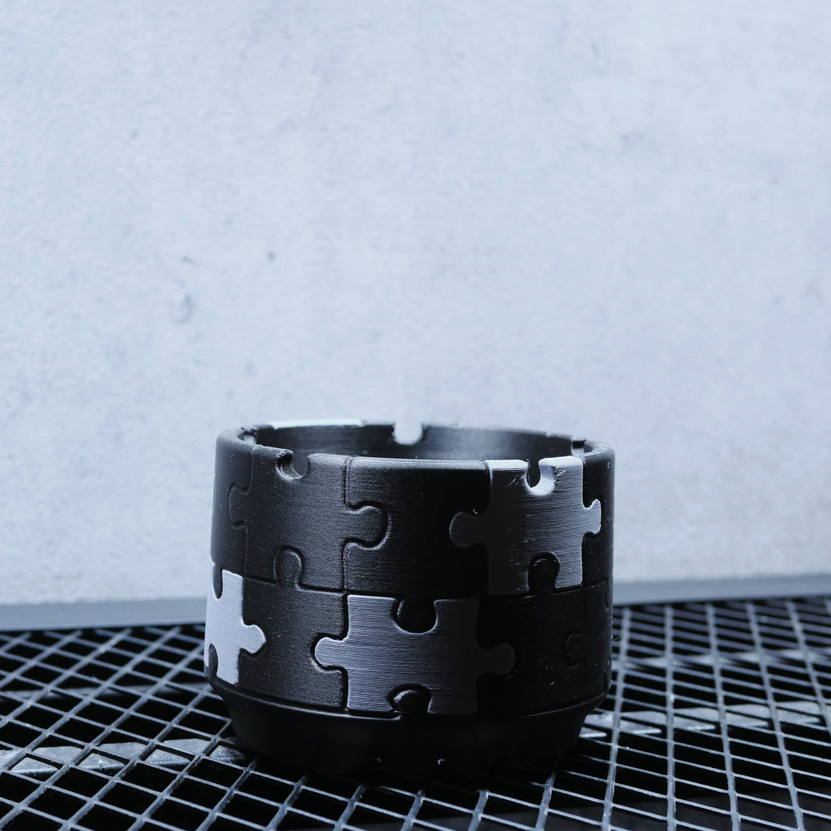 POT PUZZLE LIMITED SIZE S 3.5号サイズ鉢 マットブラック × アーバングレー 商品画像8｜SOCIAL PLANT WORKS