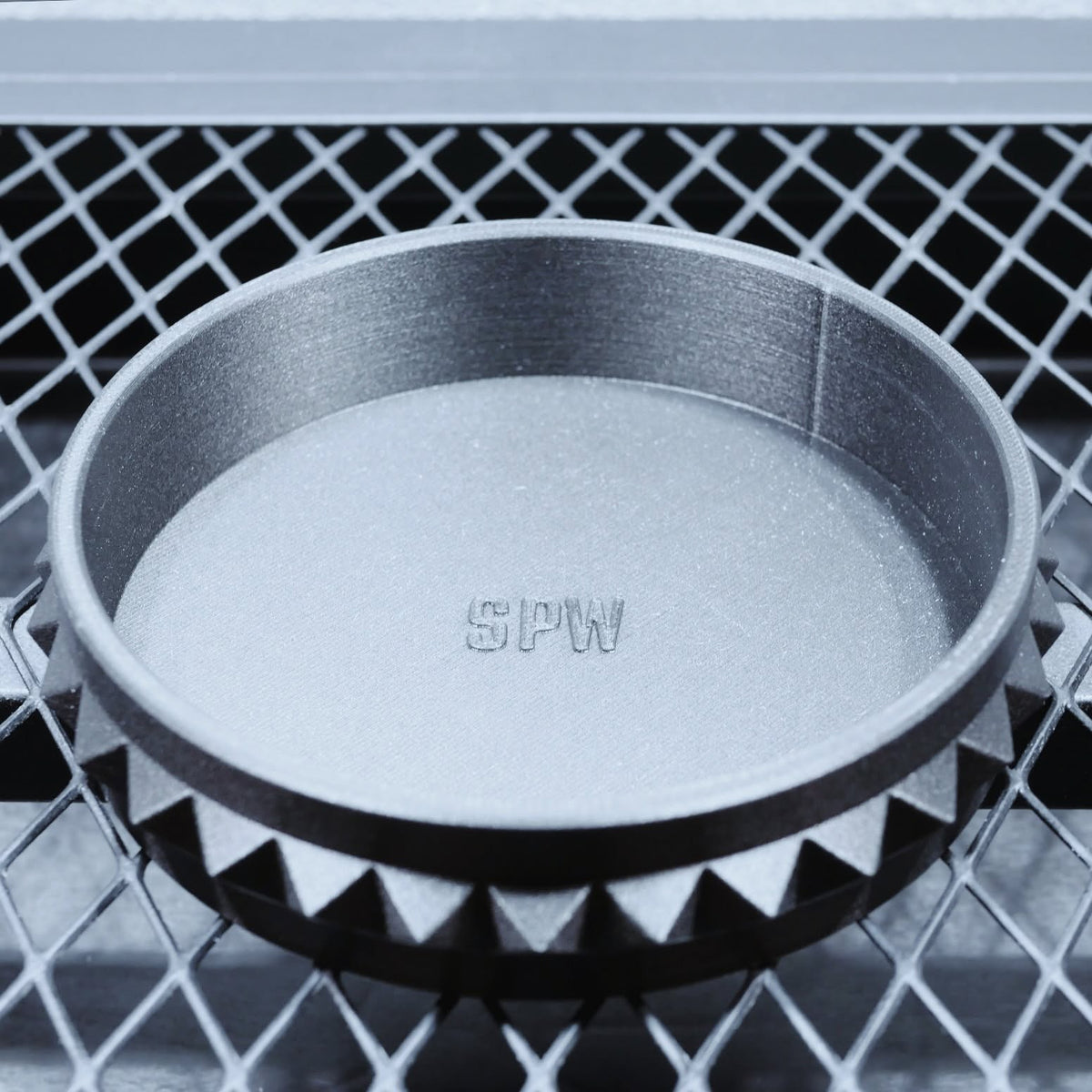 DUAL MESH TRAY STUD SIZE S 受け皿 マットブラック 商品画像3｜SOCIAL PLANT WORKS
