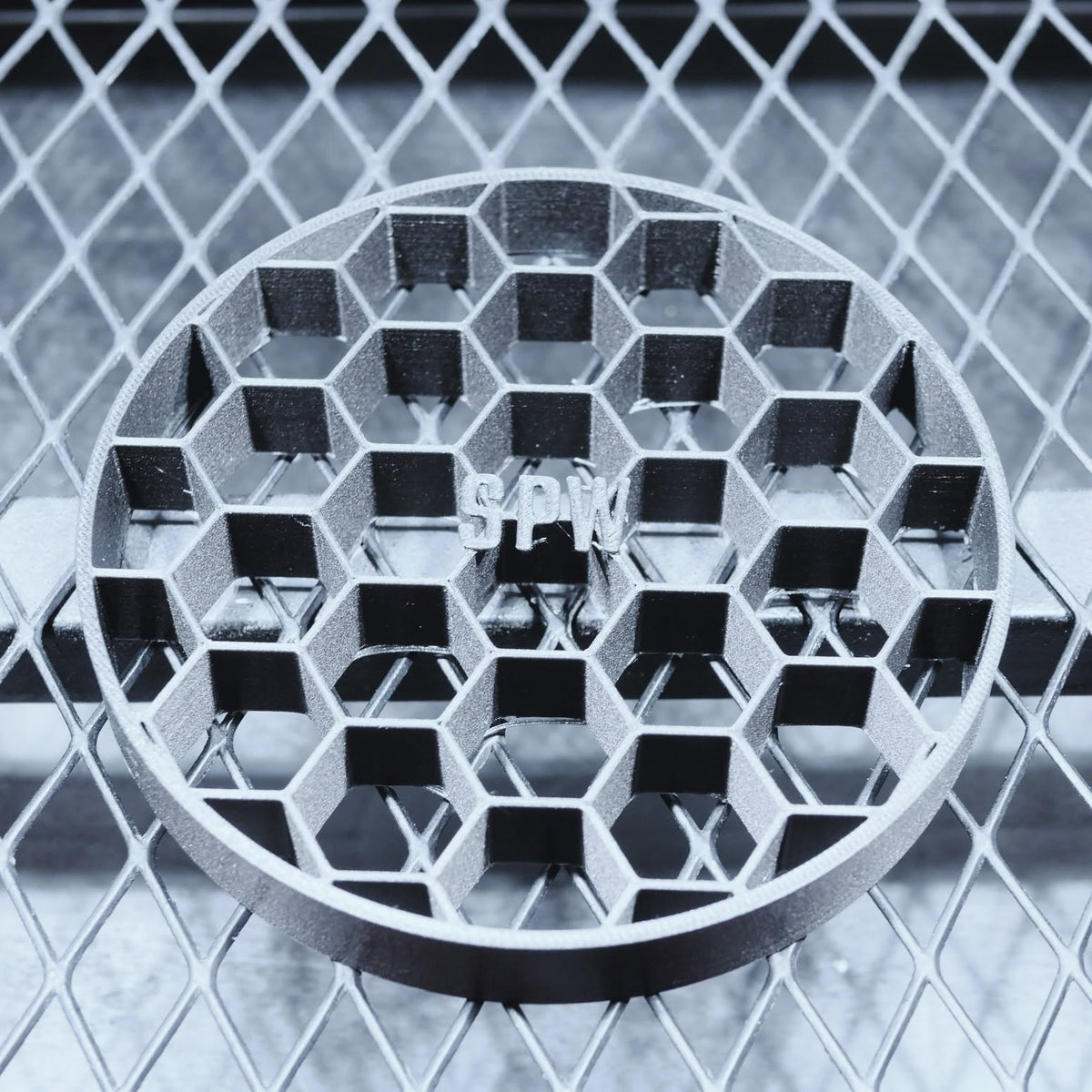 DUAL MESH TRAY THUNDER SIZE S 受け皿 マットブラック｜SOCIAL PLANT WORKS