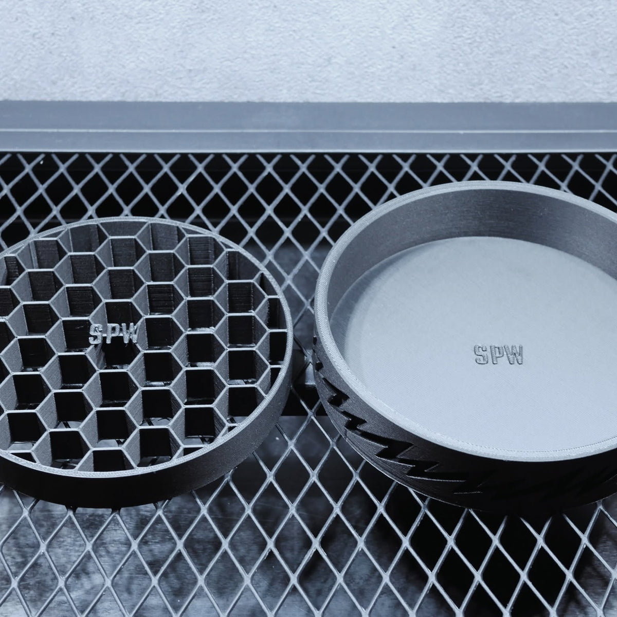 DUAL MESH TRAY THUNDER｜SIZE M（受け皿）