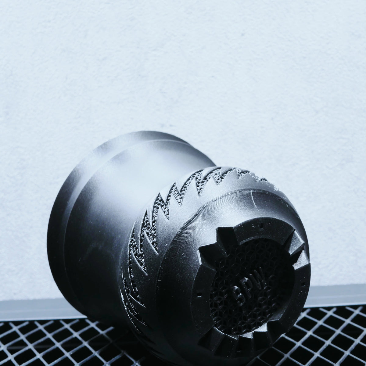 POT THUNDER 鉢 マットブラック 着脱式ボトム 商品画像4｜SOCIAL PLANT WORKS